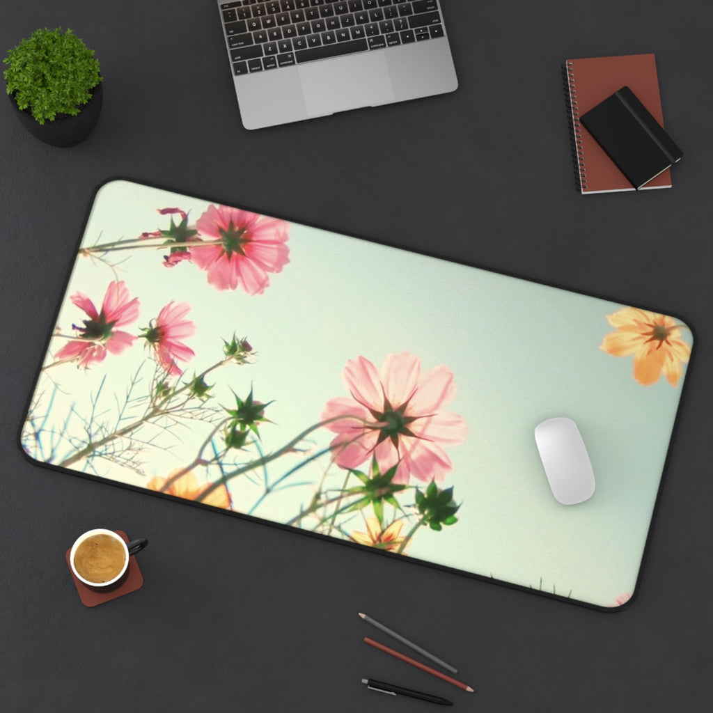Tapete de escritorio "Flores en el campo"